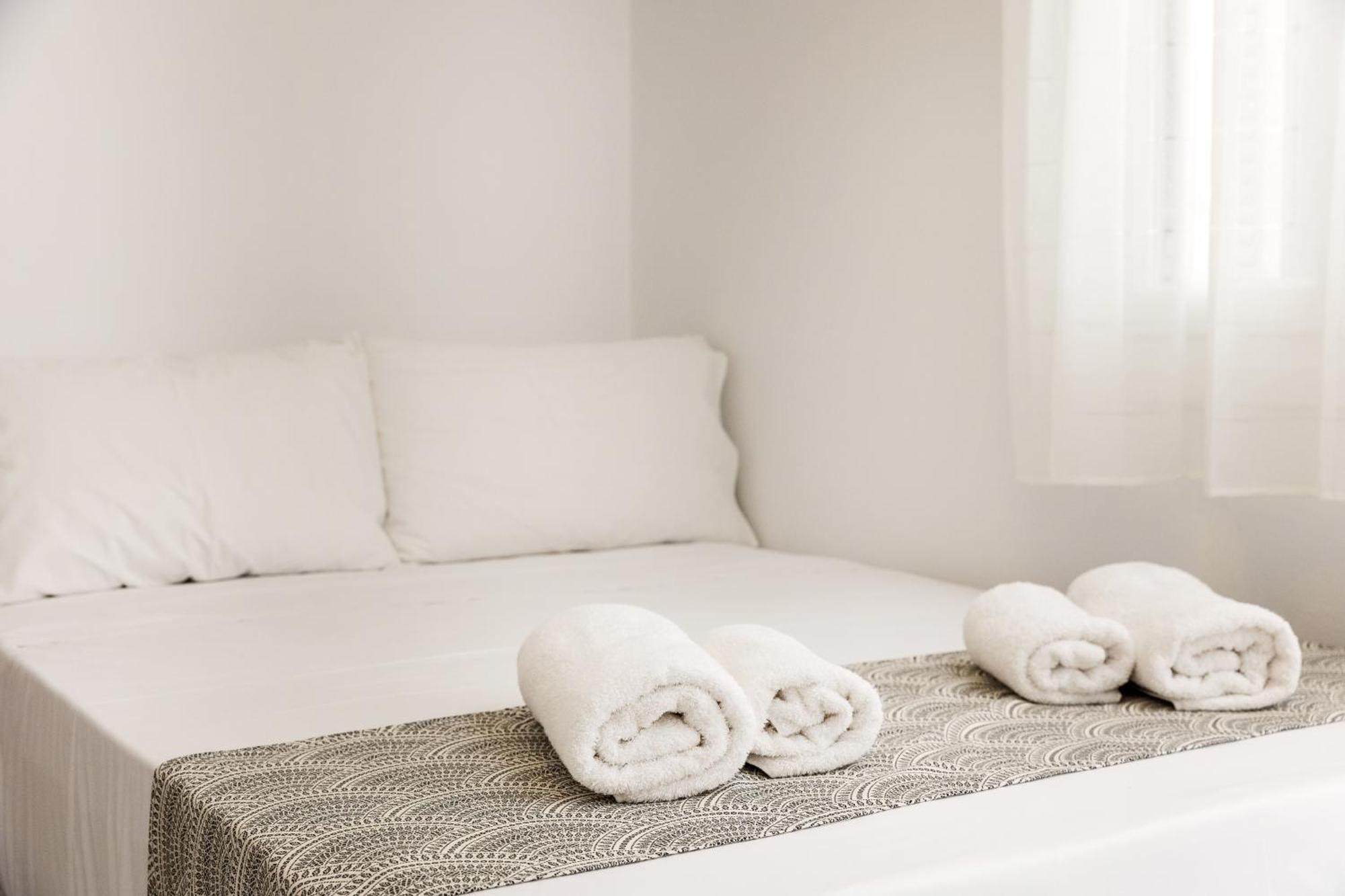 Naxos Downtown Apartments & Suites Naxos City Quarto foto